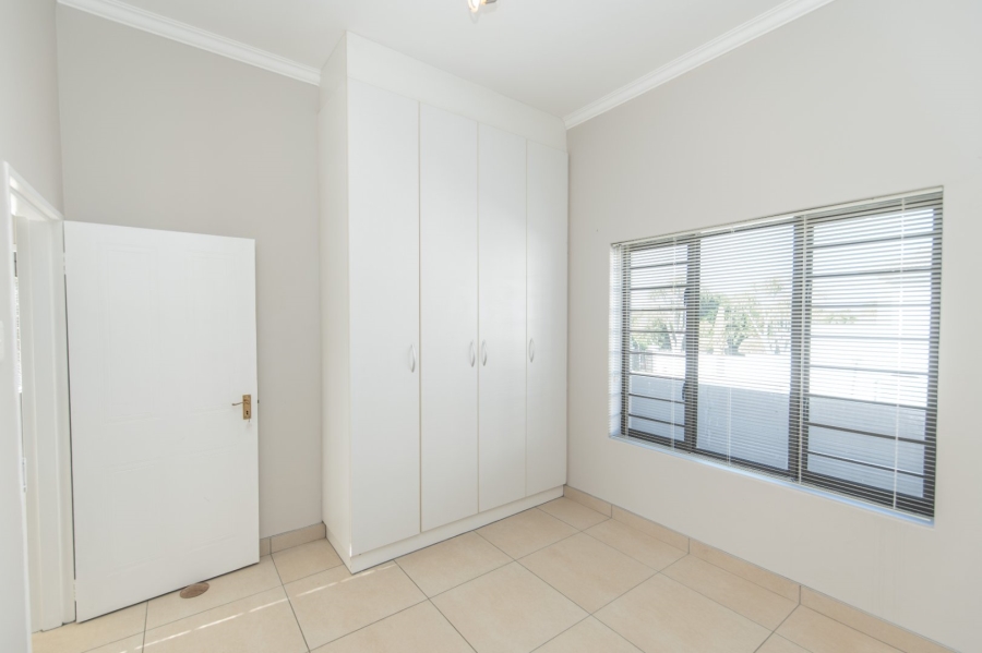 To Let 3 Bedroom Property for Rent in Lovemore Heights Estate Eastern Cape